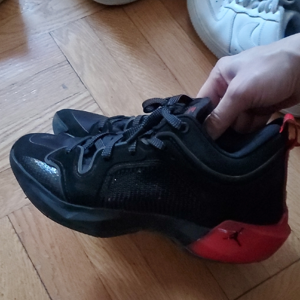 Nike Air Jordan XXXVII 37 Low basketball shoes Bred Athletic Shoes